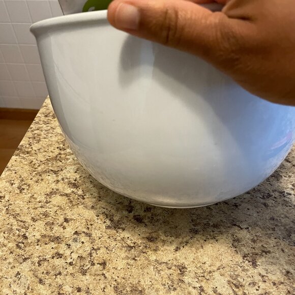 World Market Ceramic Bowl / Food Network Magnetic Measuring Cups - 3 piece set - Picture 8 of 14